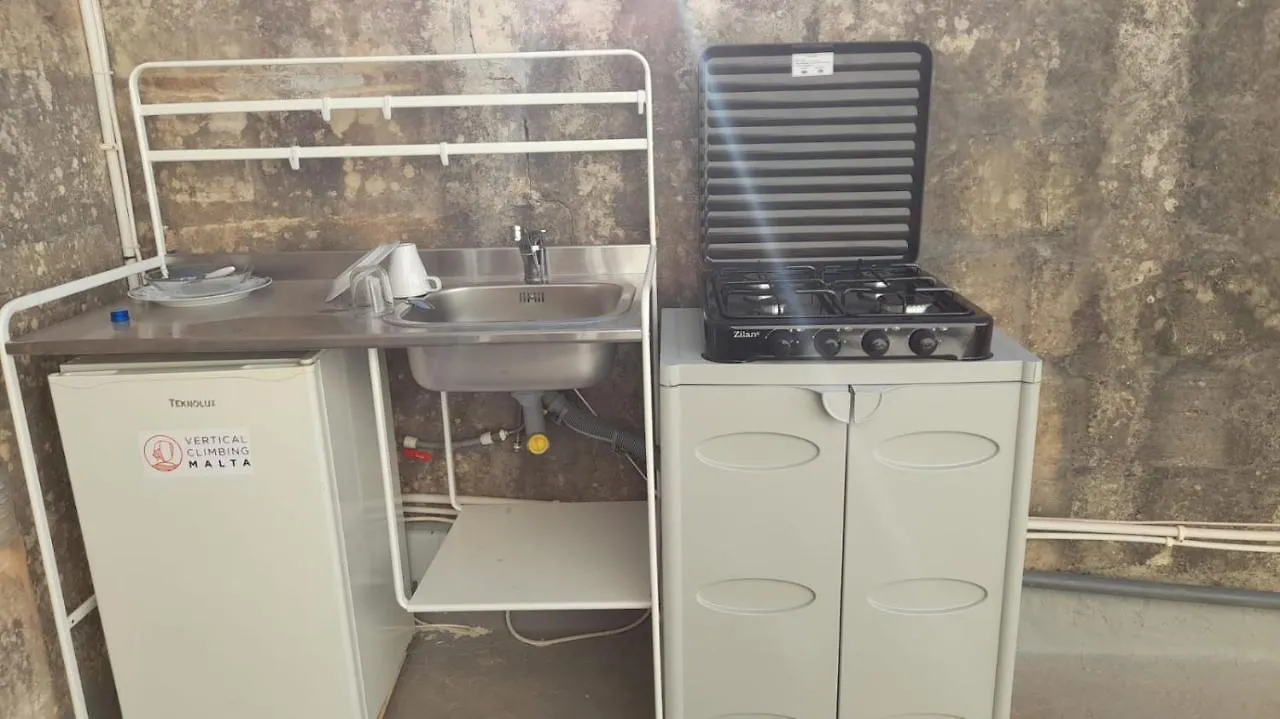 Homestay Vertical Climbing Malta Qrendi